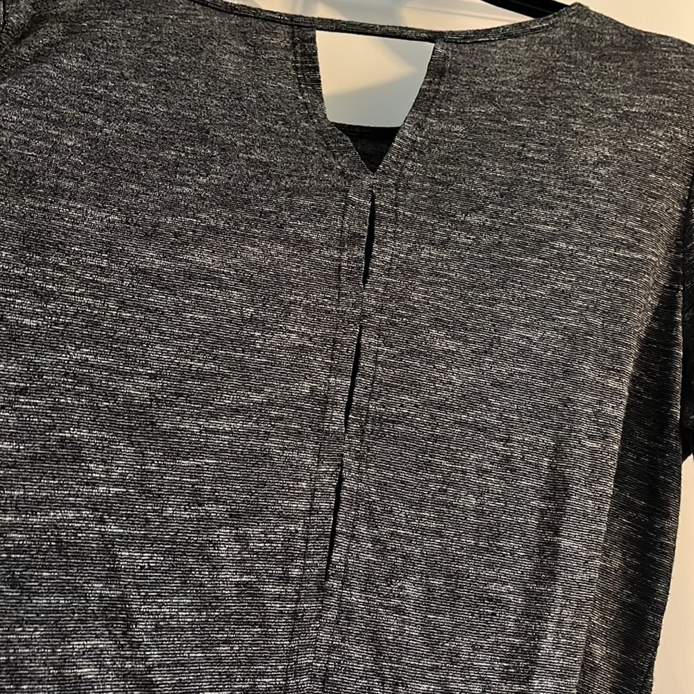 Large gray RBX athletic top - Picture 2 of 3